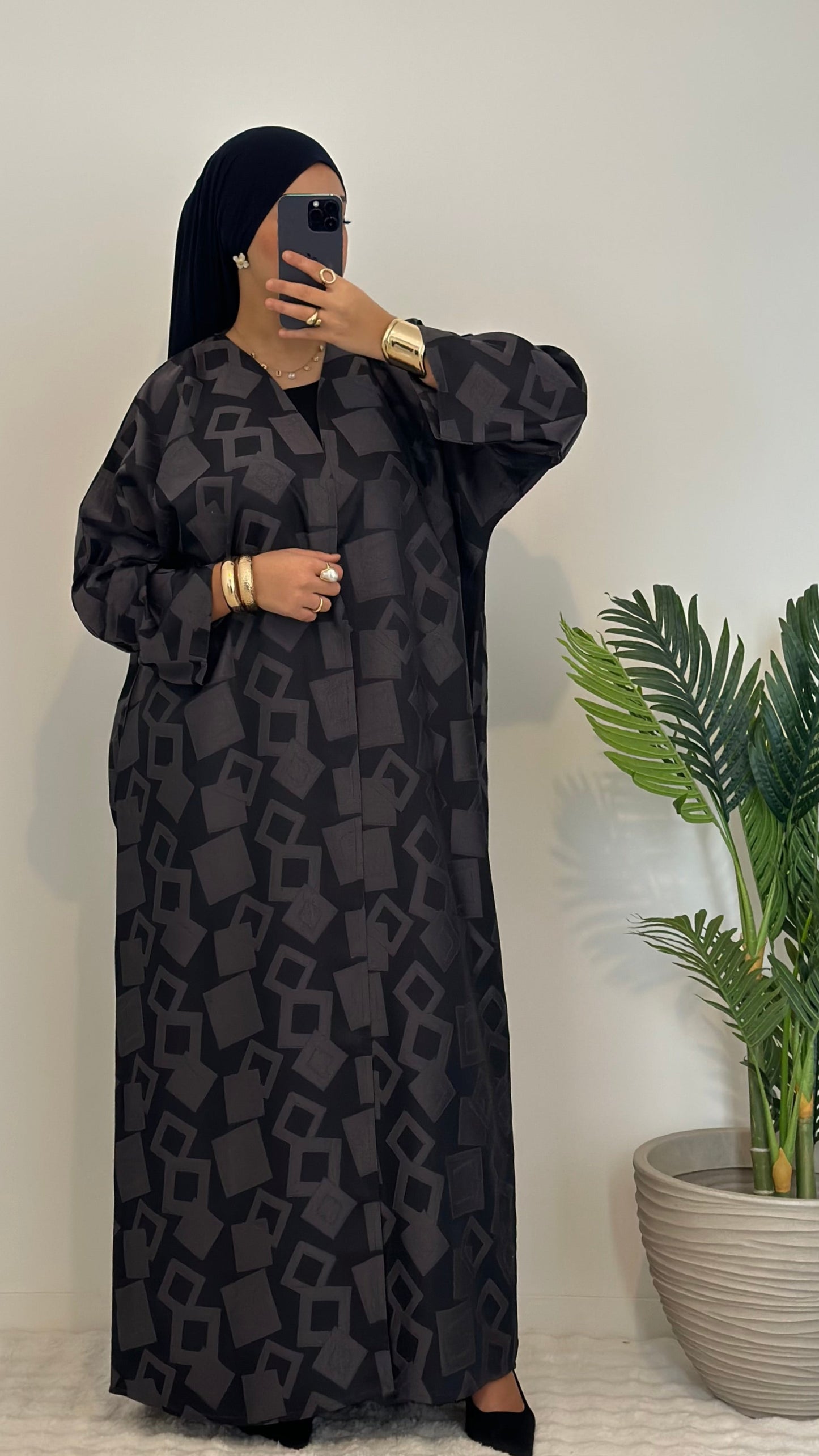 CLASSY KIMONO