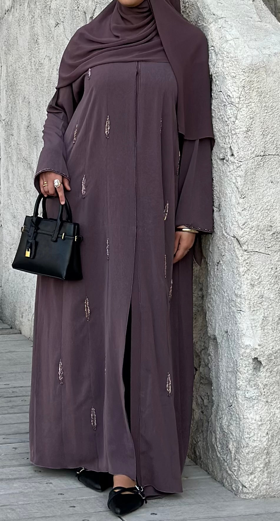 [CREATION ATELIER DUBAÏ]
ABAYA Mayr - hijab inclus