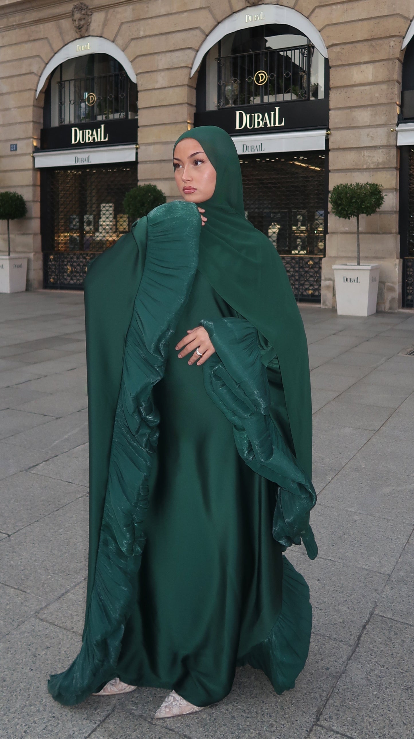 [CREATION ATELIER DUBAÏ]
DRESS Abaya - hijab inclus